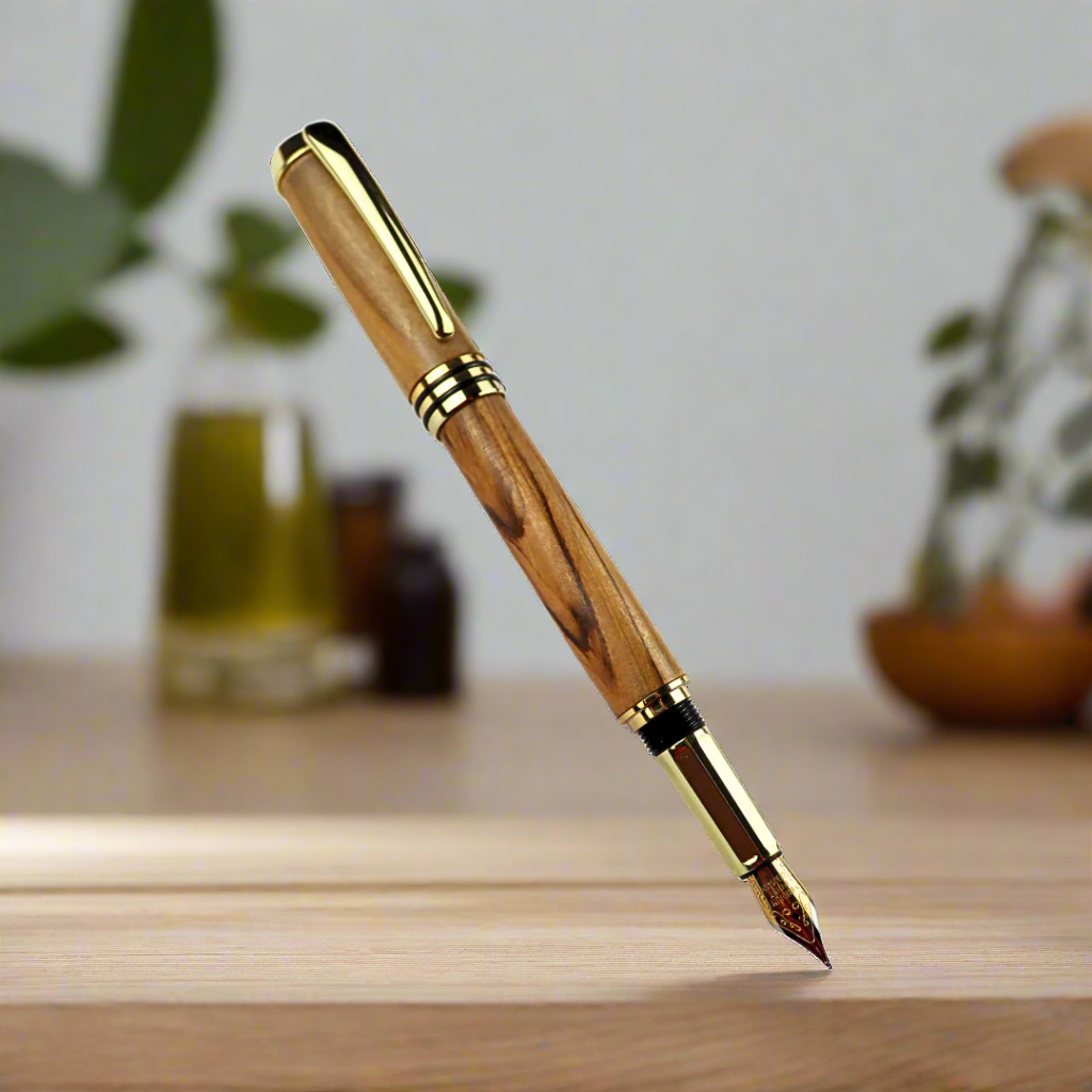 Jr Gentleman Fountain Pen - Gold